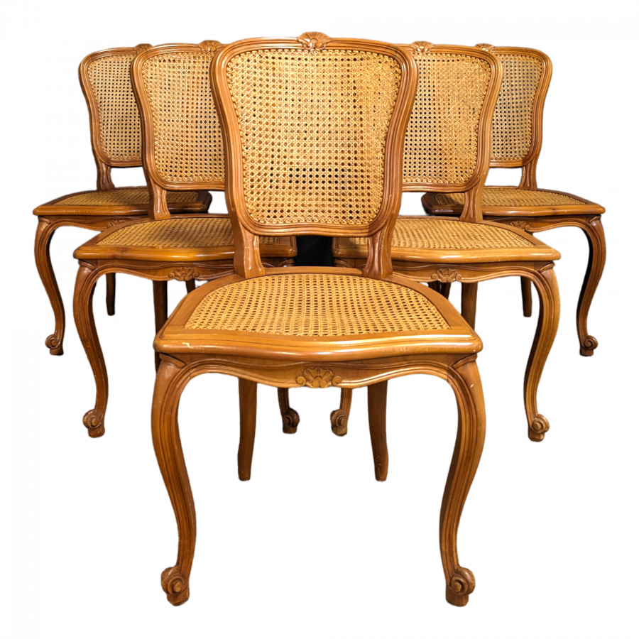Série de 6 chaises de style Louis XV en merisier
