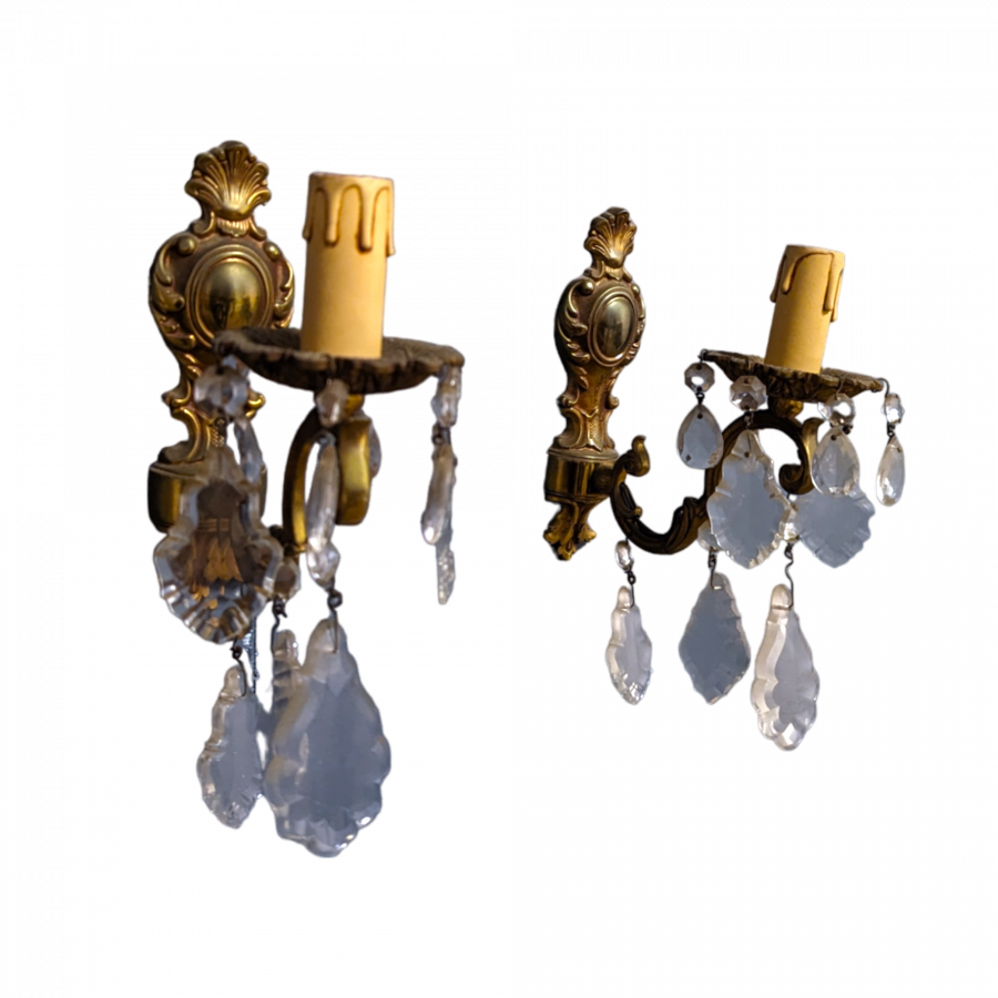 Paire d'appliques en bronze à pampilles cristal de style Baroque