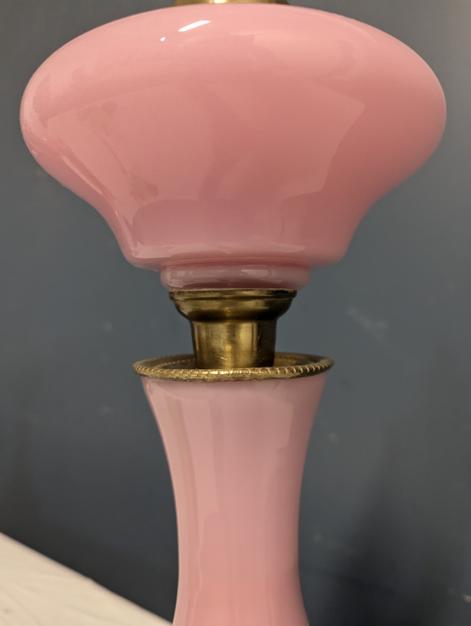 Paire de Lampe à pétrole en opaline rose