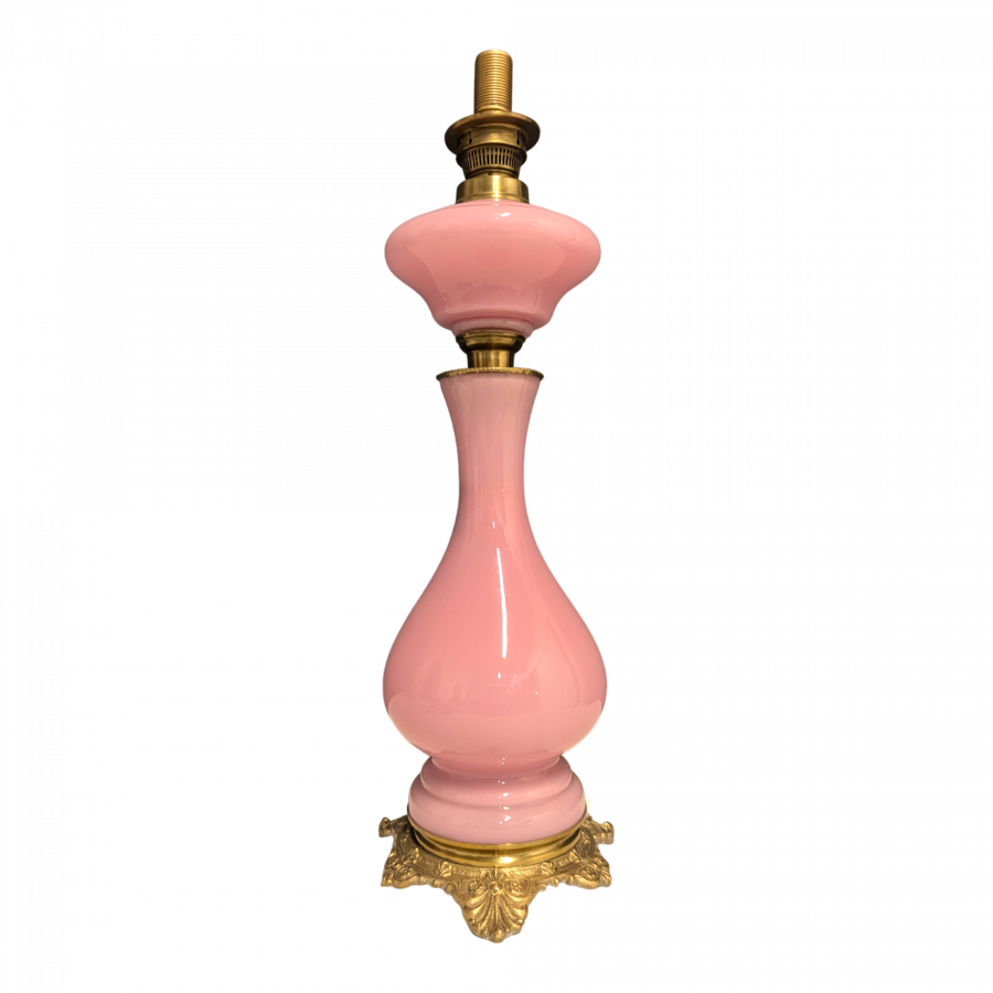 Paire de Lampe à pétrole en opaline rose