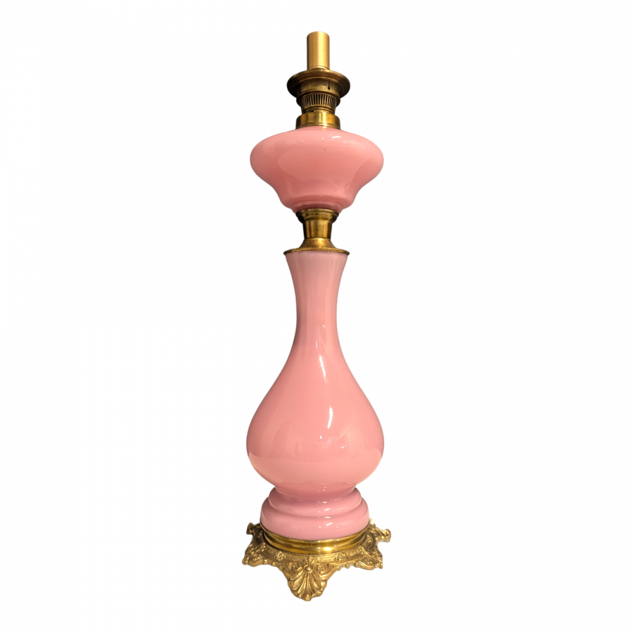 Paire de Lampe à pétrole en opaline rose