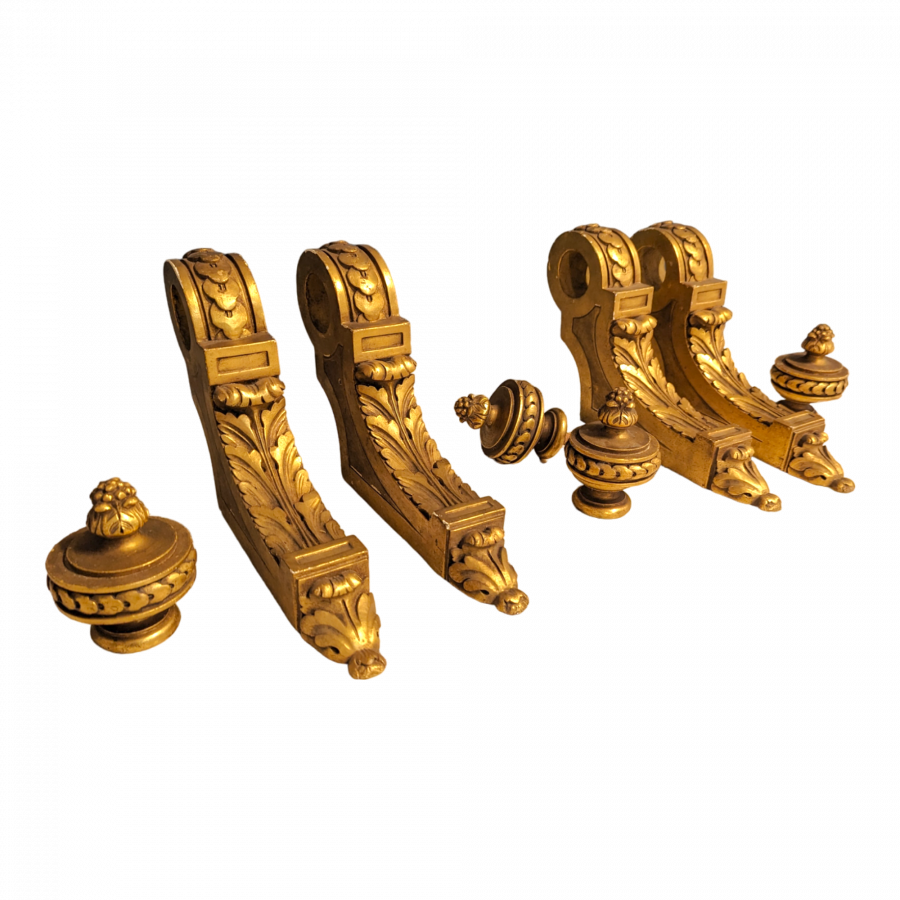 Cantonnières de style Louis XVI en bois doré époque Napoléon III